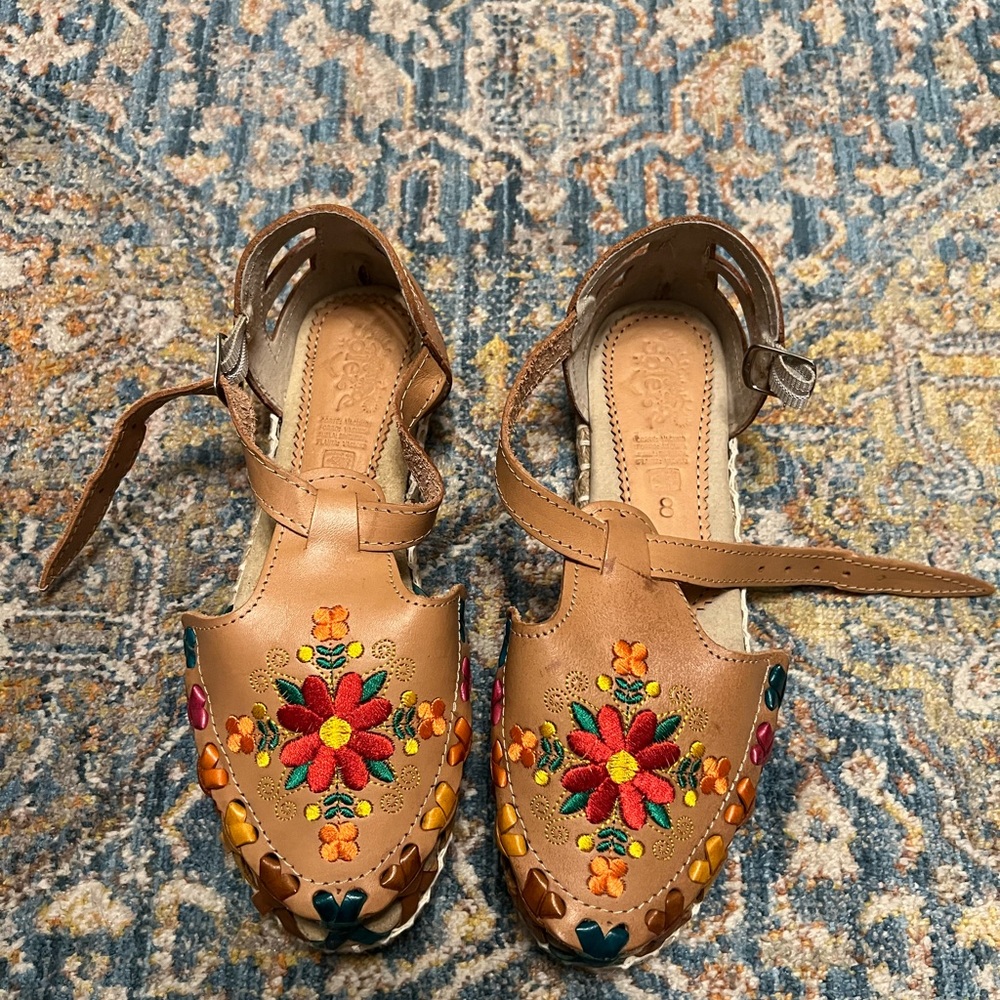 Colorful Floral Embroidered Women's Shoes